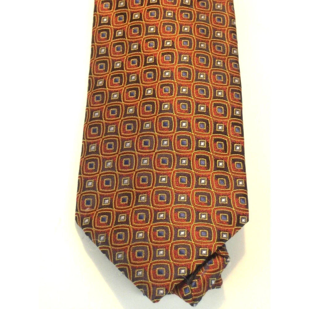 NWOT Pravata 100% Microfibre Geometric Design Necktie